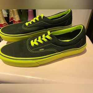 Rare neon Green authentic Vans perfect condition men’s size 11